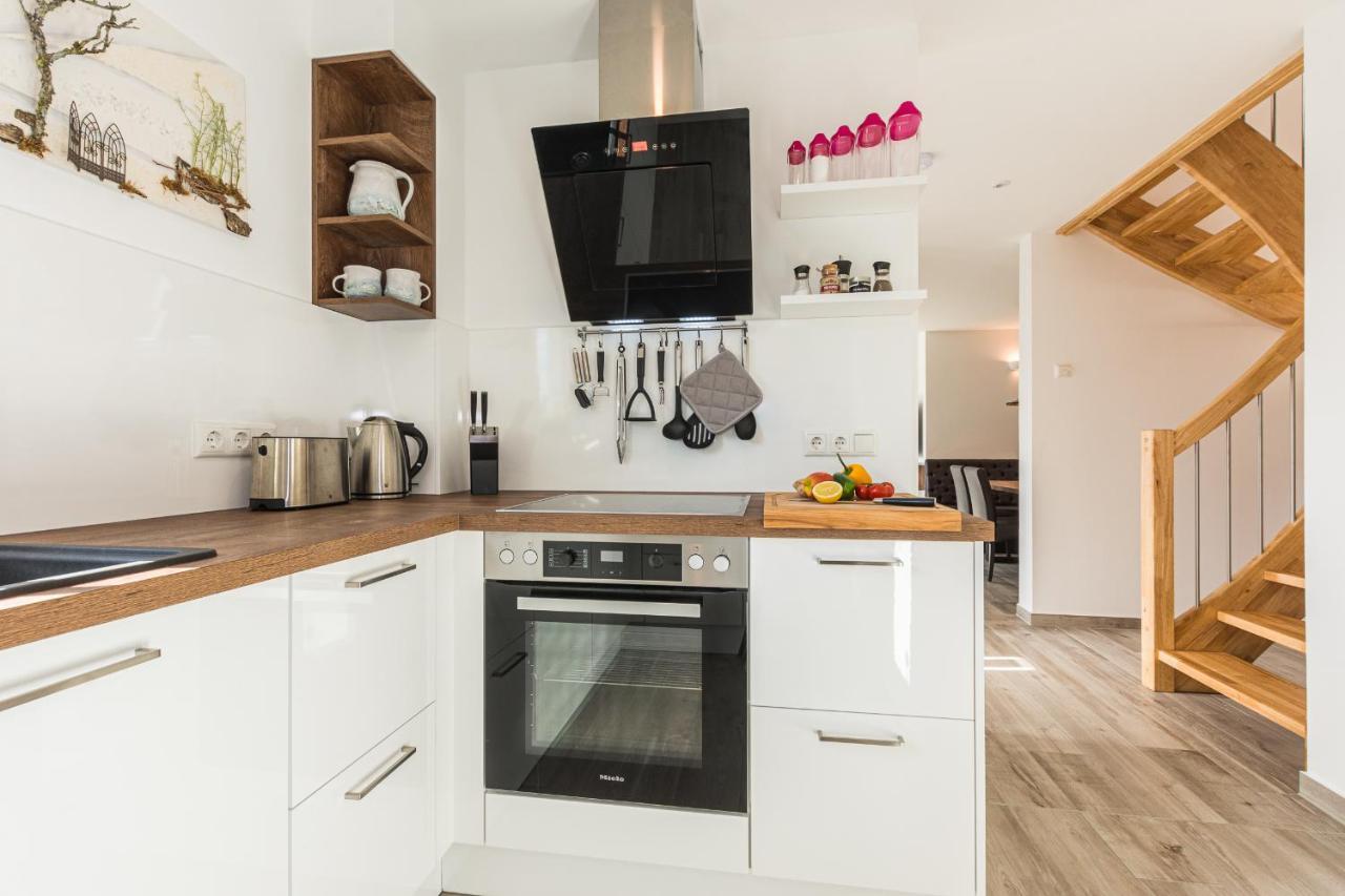 Ferienhaus-See-Sauna-Kamin-Hund Mit E-Ladestation 克拉科夫西 外观 照片